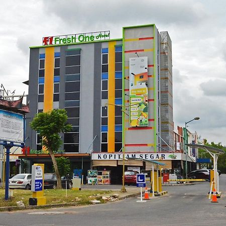 Fresh One Hotel Batam Extérieur photo