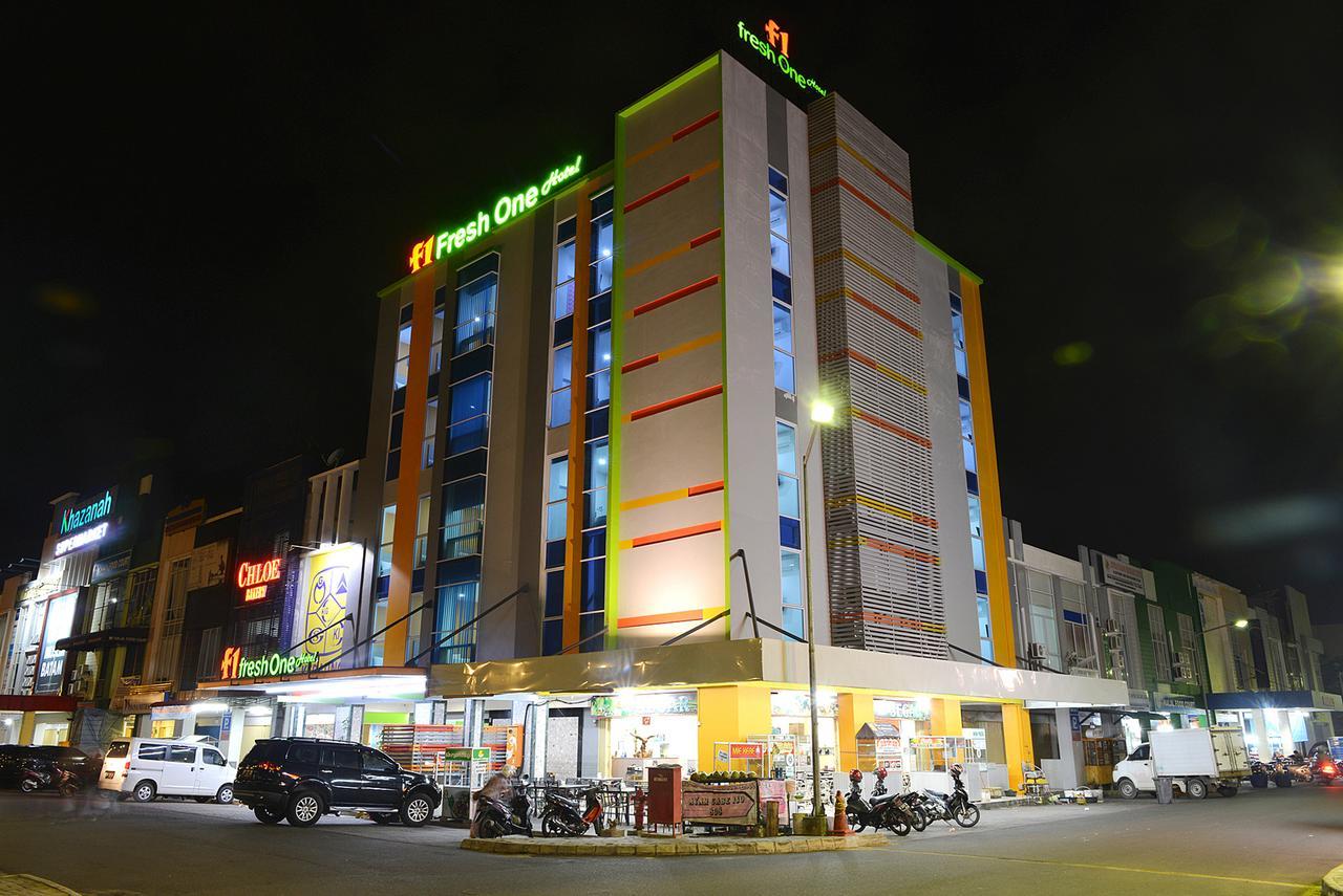 Fresh One Hotel Batam Extérieur photo