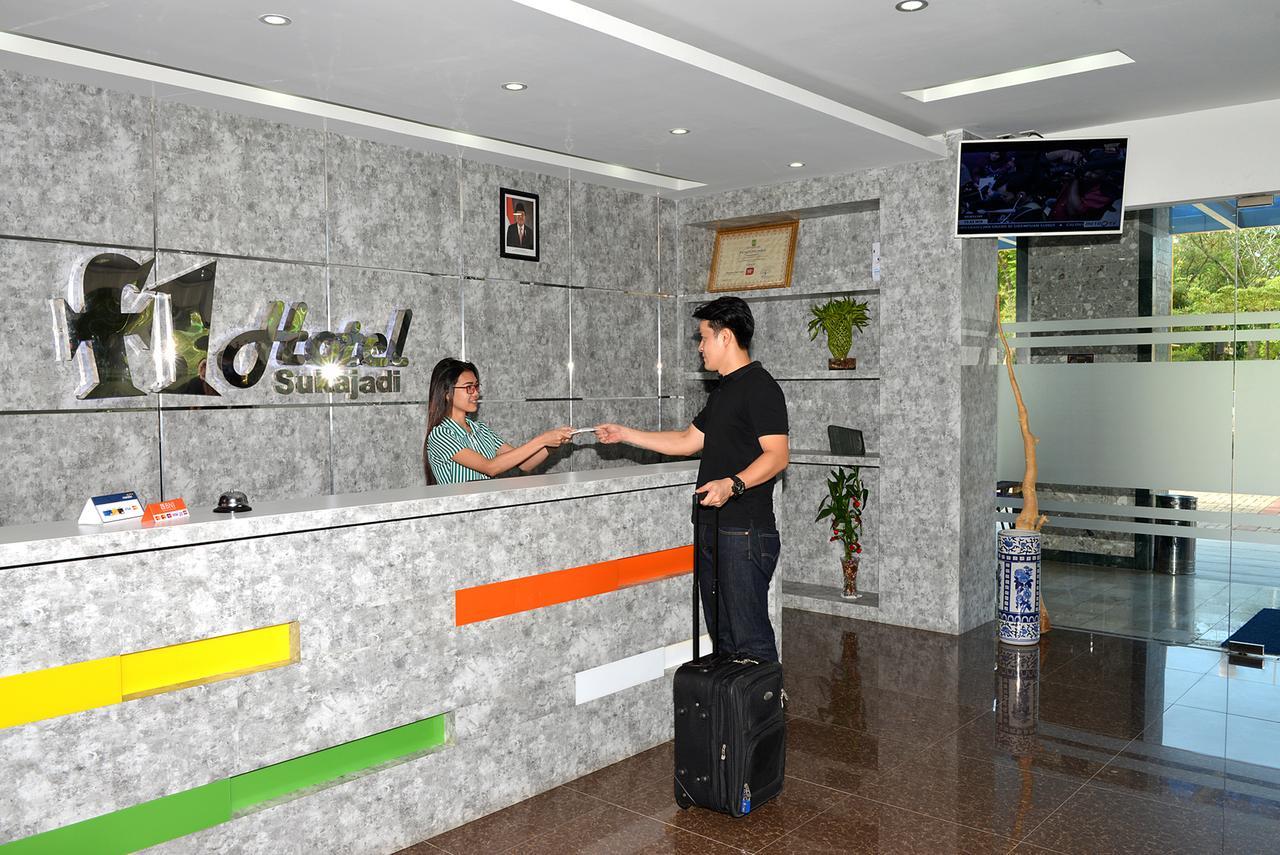 Fresh One Hotel Batam Extérieur photo